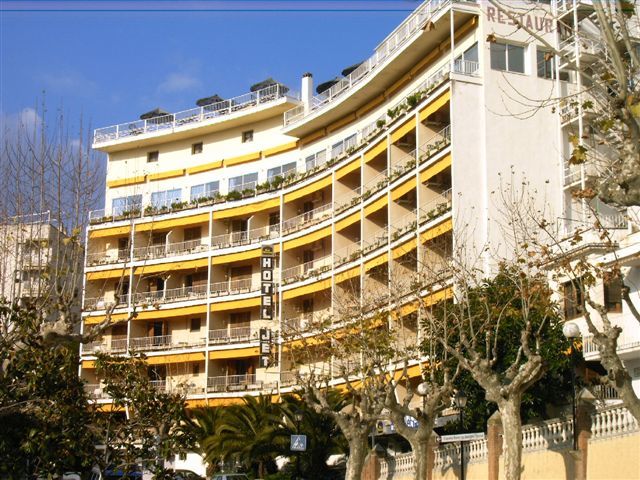 Dynamic Hotels Caldetes Barcelona Caldes D'Estrach Bagian luar foto